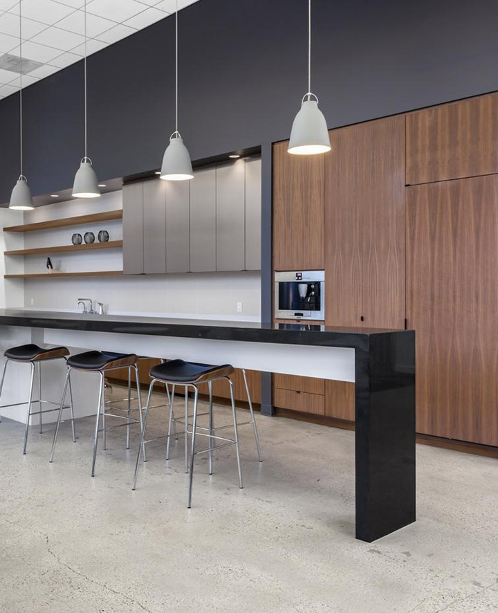 時尚風向標 美國Pivot Interiors家具展廳與辦公設計
