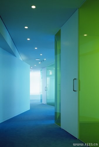 辦公室室內設計:Danone瓶裝水公司