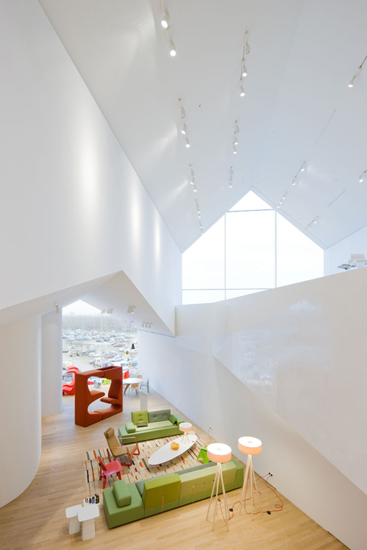 德國VITRA家具展廳欣賞(赫爾佐格作品)