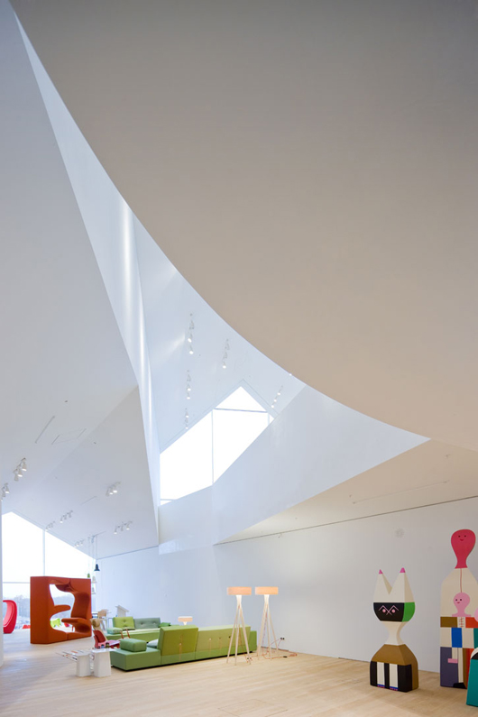 德國VITRA家具展廳欣賞(赫爾佐格作品)